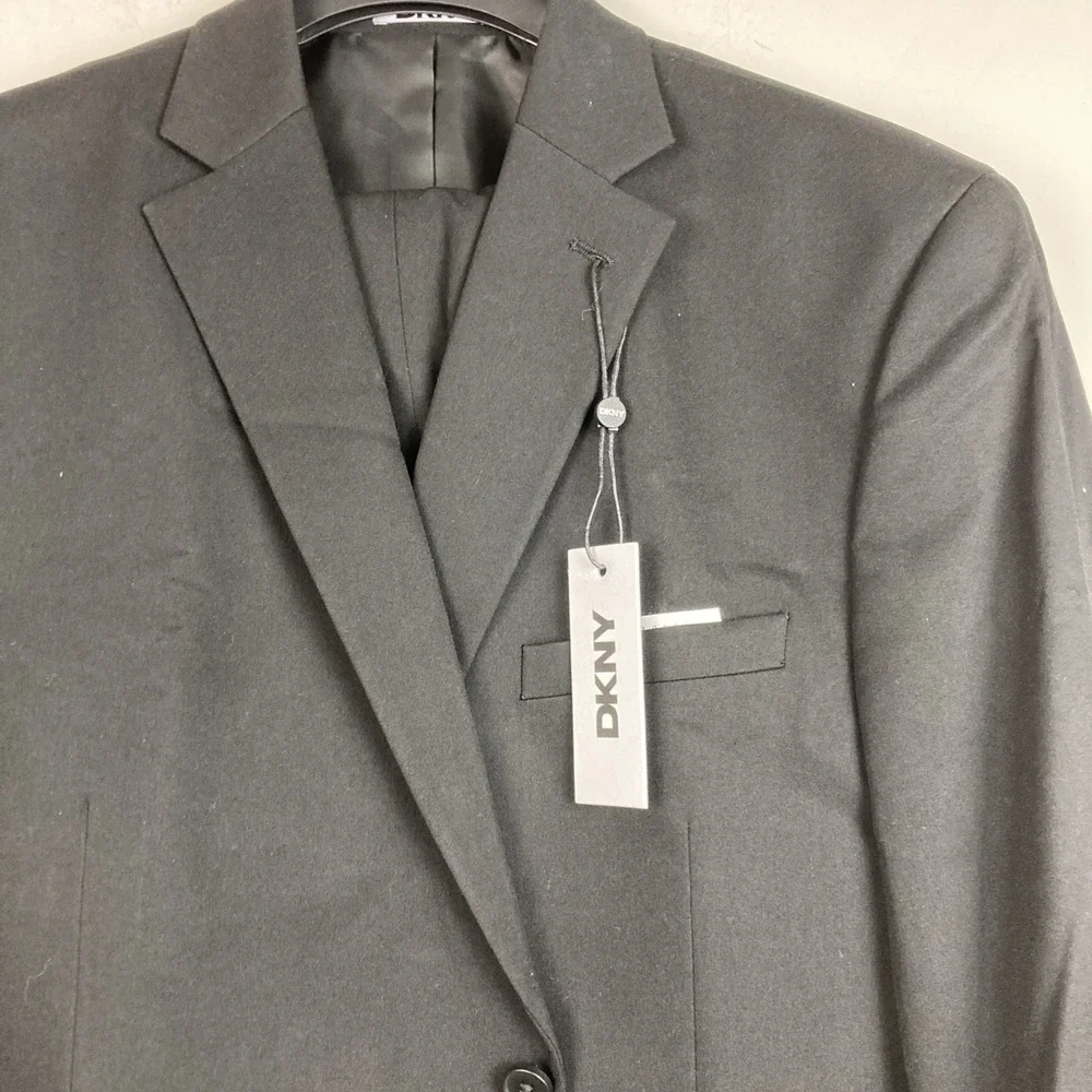 DKNY Men's Modern Fit Nested 2-piece Suit Black 46R Pants 39Wx32L